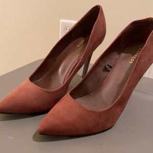 Express faux suede pumps